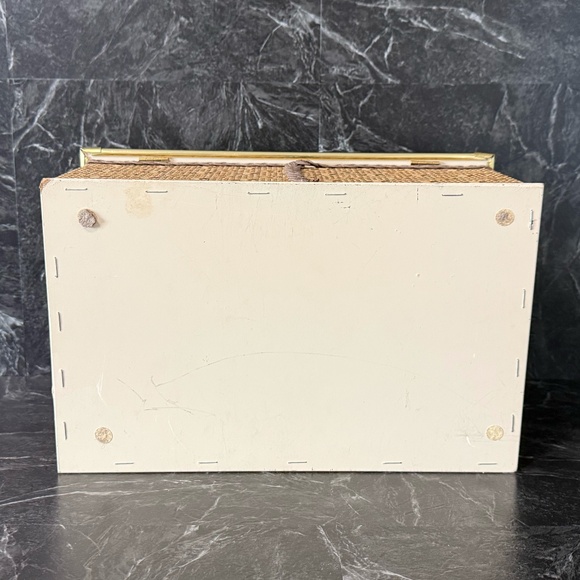 Vintage Sewing Box Full of Vintage Sewing Supplies - Picture 8 of 15